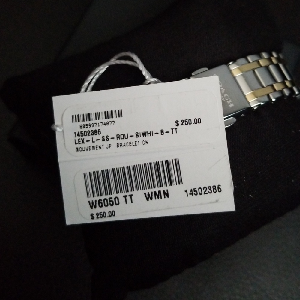 NWT Coach Women's 32mm Watch - Picture 3 of 3